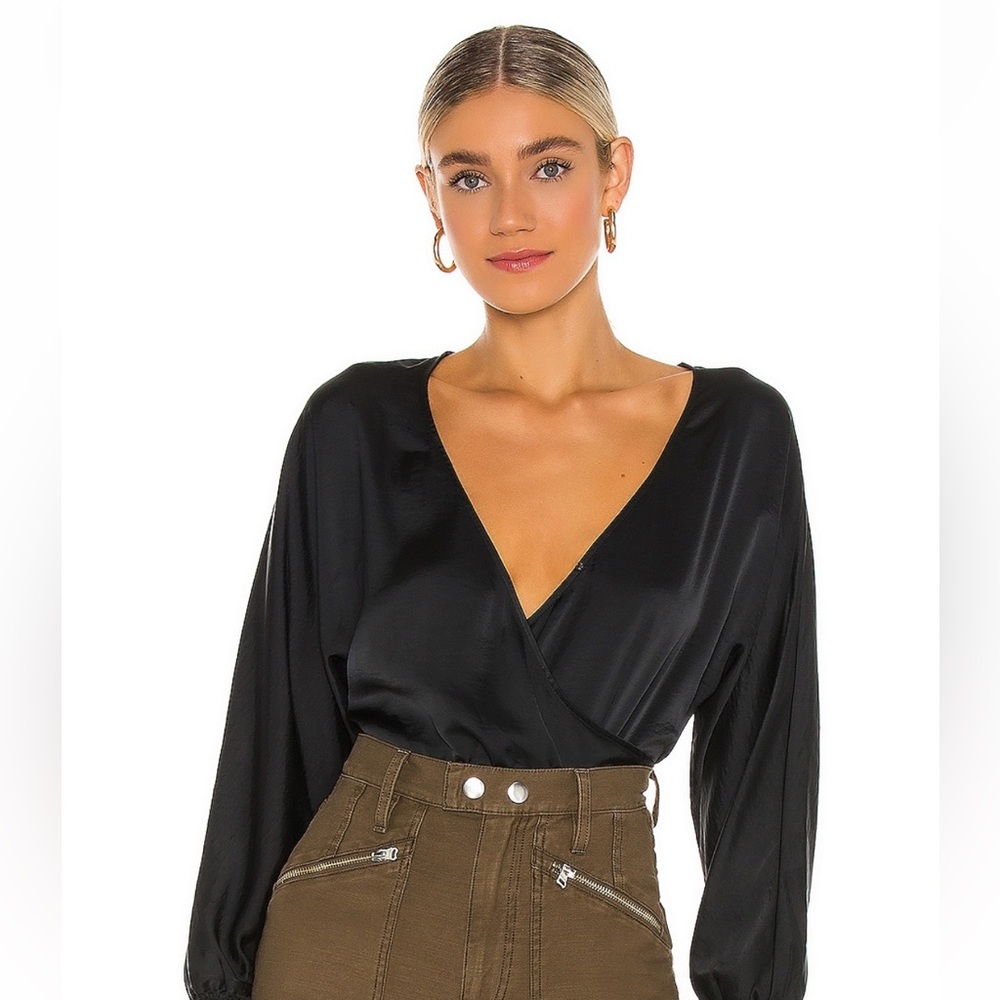 Steve Madden Slow Clap Top
